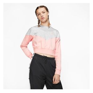 NWT Nike Sports Heritage Plus Crewneck Sweater